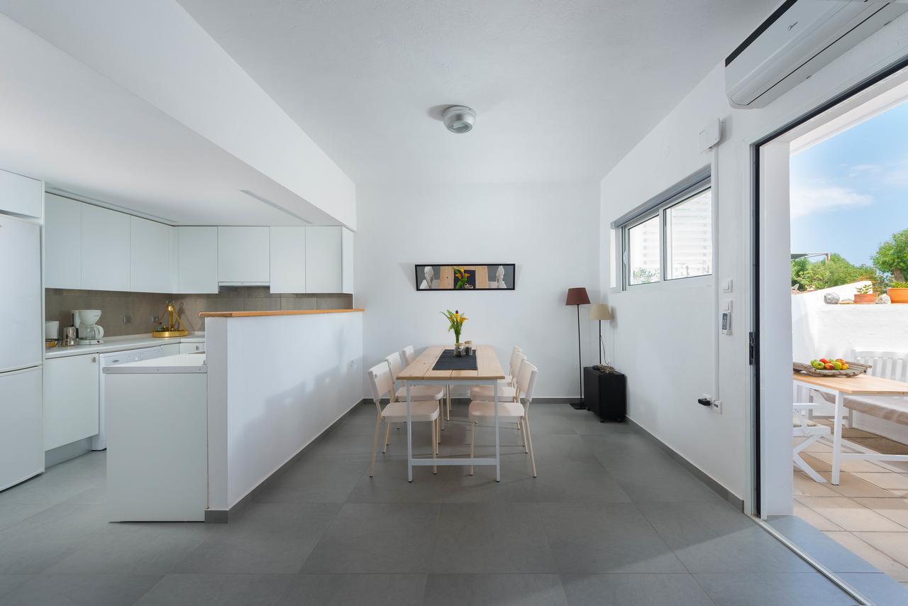 Vamare Beachfront House غينادي المظهر الخارجي الصورة