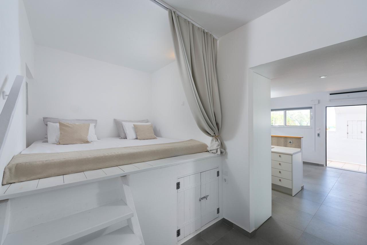 Vamare Beachfront House غينادي المظهر الخارجي الصورة