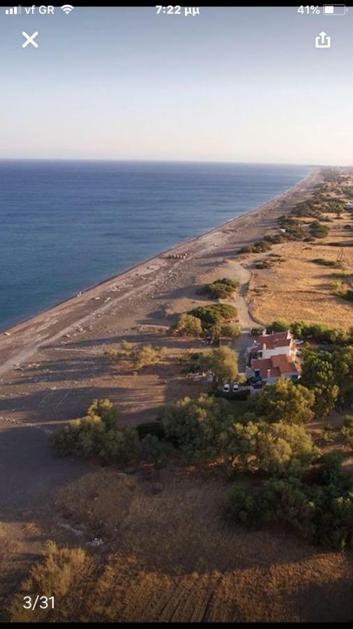 Vamare Beachfront House غينادي المظهر الخارجي الصورة